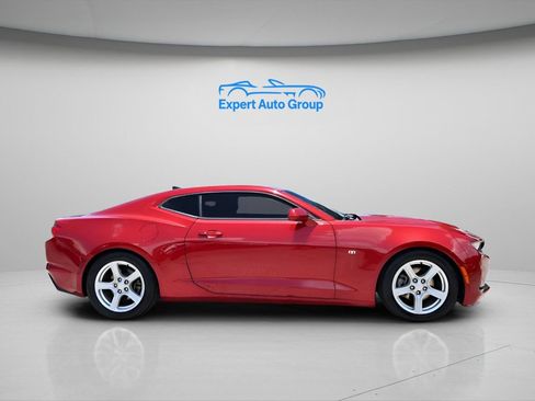 Used 2021 Chevrolet Camaro LT RWD image 3