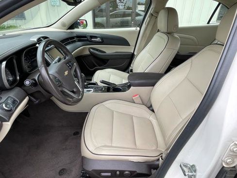 Used 2014 Chevrolet Malibu LT image 12