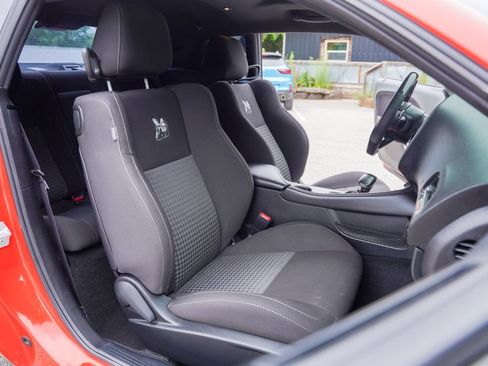 Used 2020 Dodge Challenger R/T Scat Pack w/ Dynamics Package RWD image 31