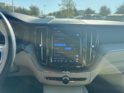 Certified 2024 Volvo XC60 B5 Plus w/ Protection Package Premier image 27