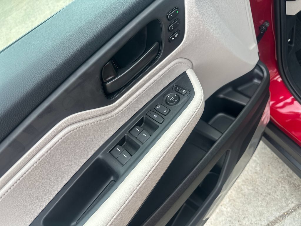 New 2027 Honda Odyssey EX-L image 11