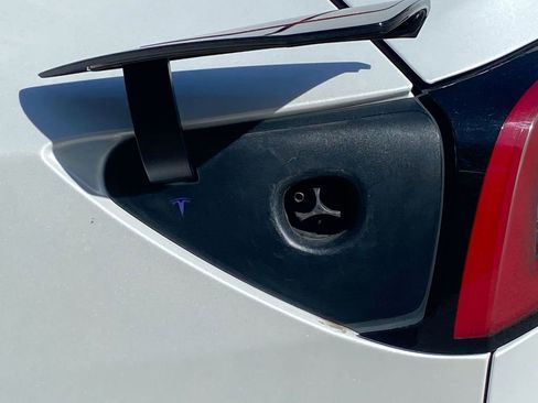 Used 2022 Tesla Model 3 Long Range image 21