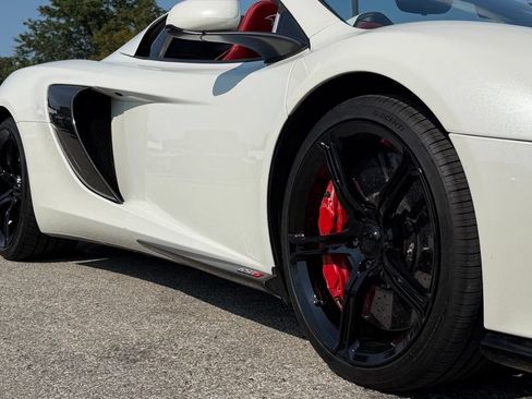Used 2015 McLaren 650S Spider RWD image 10