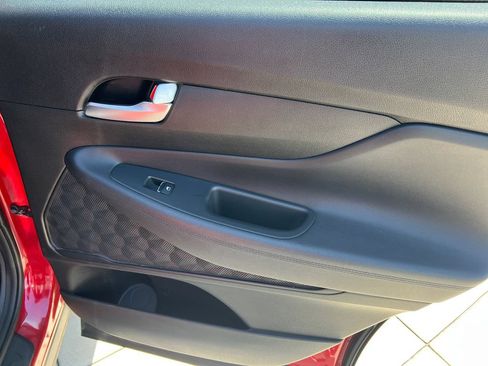 Used 2019 Hyundai Santa Fe SE AWD/4WD image 9