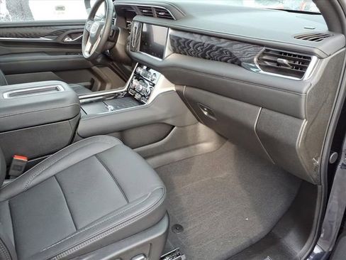 Used 2024 GMC Yukon Denali w/ LPO, Floor Liner Package image 29