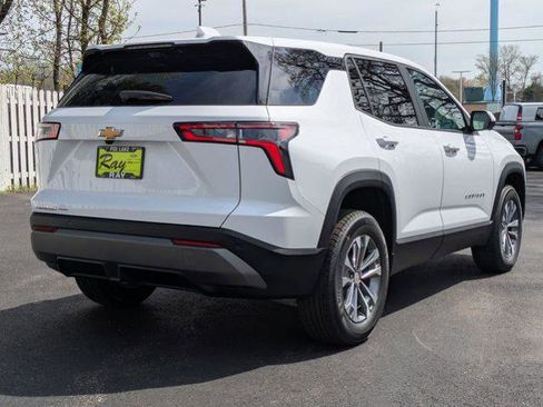 New 2026 Chevrolet Equinox LT image 3