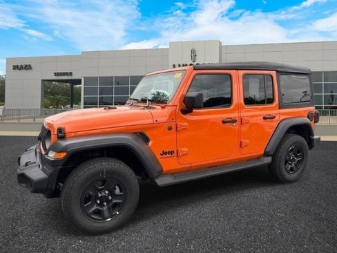 Used 2025 Jeep Wrangler Unlimited Sport AWD/4WD image 7