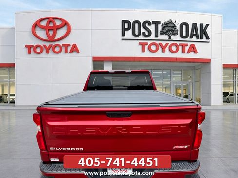 Used 2022 Chevrolet Silverado 1500 RST w/ Convenience Package II AWD/4WD image 8