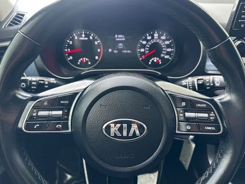 Used 2021 Kia Seltos S image 28
