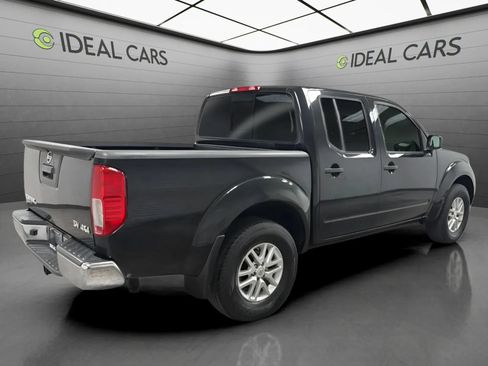 Used 2019 Nissan Frontier SV AWD/4WD image 5