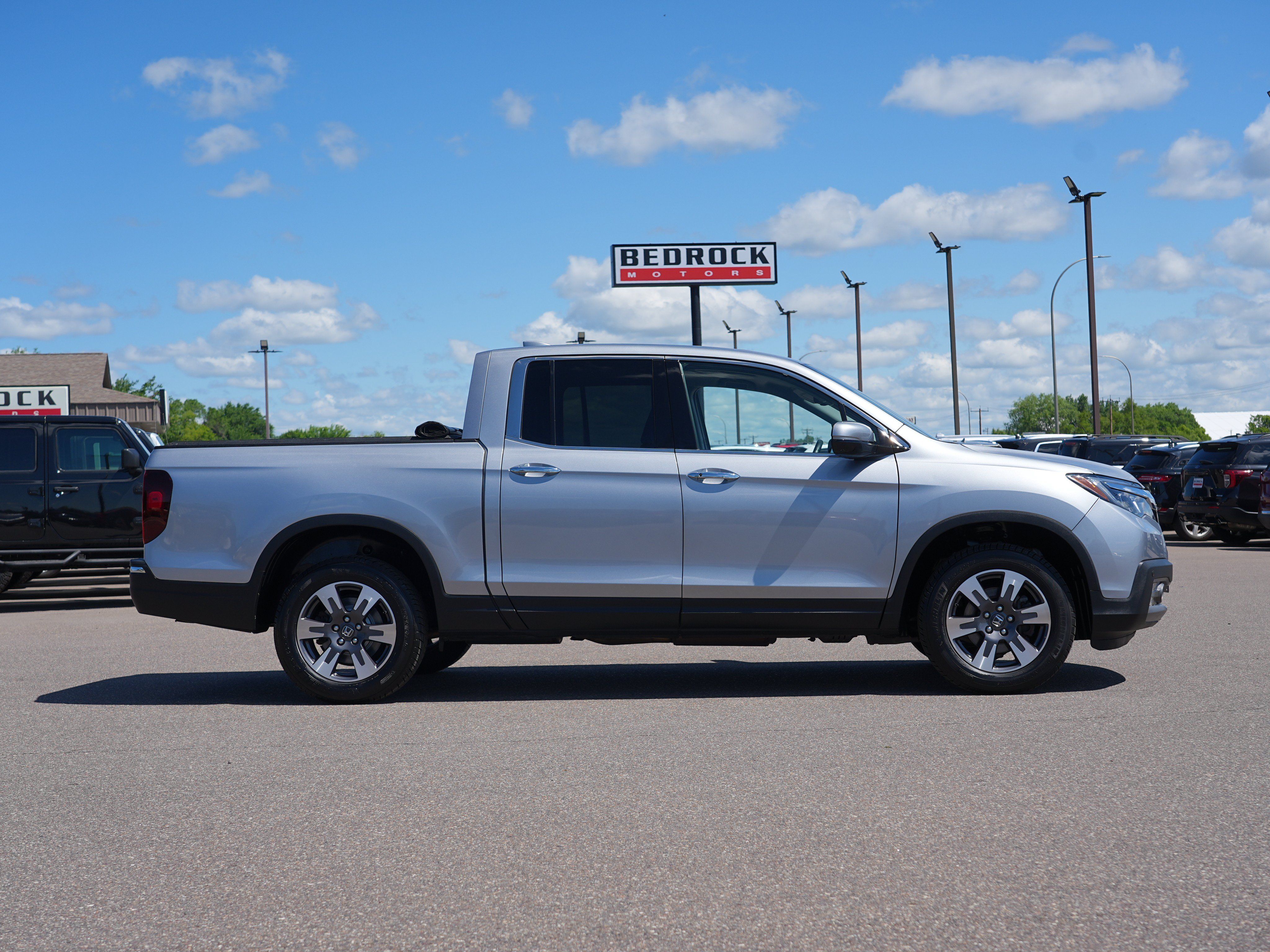 Used 2017 Honda Ridgeline RTL-E image 2