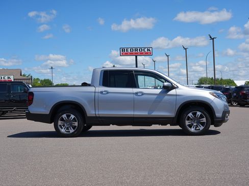 Used 2017 Honda Ridgeline RTL-E image 2
