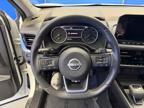 Used 2023 Nissan Rogue SL w/ SL Premium Package AWD/4WD image 14