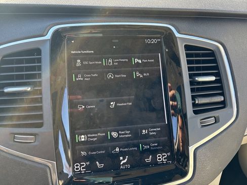 Used 2021 Volvo XC90 T5 Momentum w/ Climate Package image 20