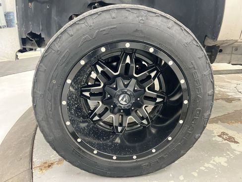 Used 2008 Chevrolet Silverado 2500 LTZ w/ Suspension Package, Off-Road image 26