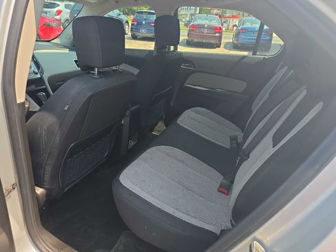 Used 2017 Chevrolet Equinox LS FWD image 11