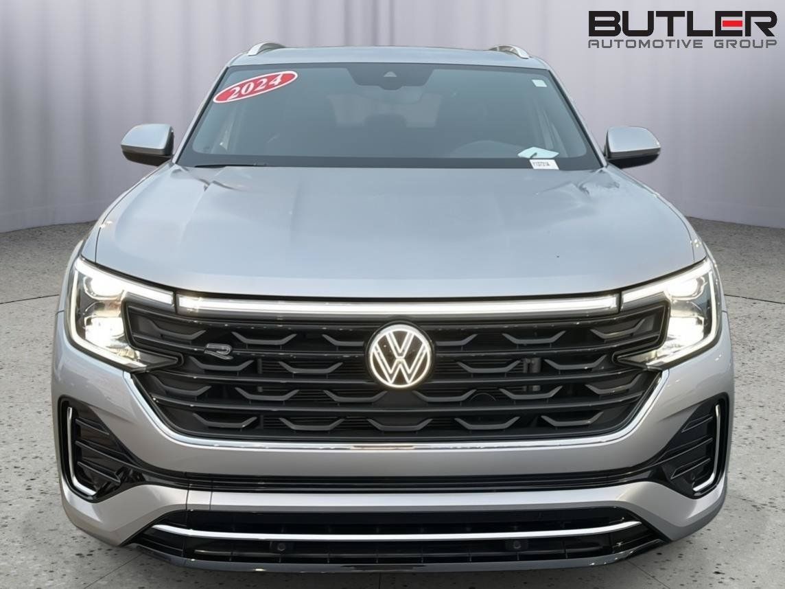 Used 2024 Volkswagen Atlas Cross Sport SEL R-Line AWD/4WD image 9