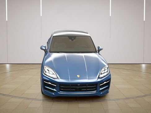 Certified 2025 Porsche Cayenne S AWD/4WD image 41