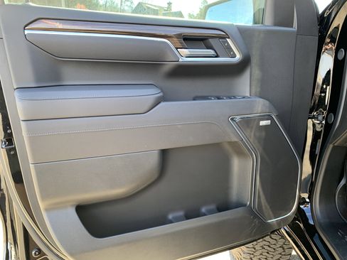 New 2025 Chevrolet Silverado 1500 RST AWD/4WD image 9
