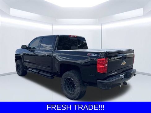 Used 2017 Chevrolet Silverado 1500 LT w/ All Star Edition AWD/4WD image 3