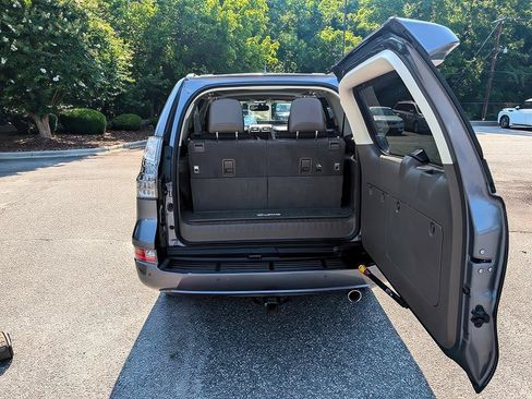 Used 2019 Lexus GX 460 Premium AWD/4WD image 26