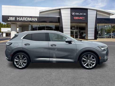 Used 2021 Buick Envision Avenir w/ Technology Package II image 8
