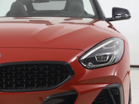 Used 2022 BMW Z4 M40i w/ Premium Package image 72