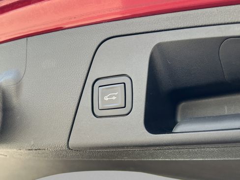 Used 2017 Buick Envision Essence FWD image 26