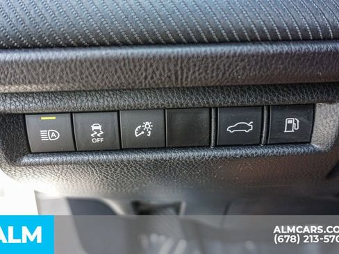 Used 2025 Toyota Camry SE image 45