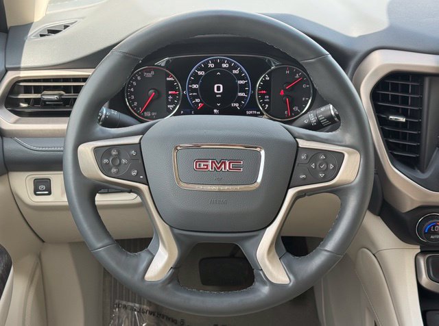 Used 2023 GMC Acadia Denali w/ Denali Ultimate Package AWD/4WD image 22