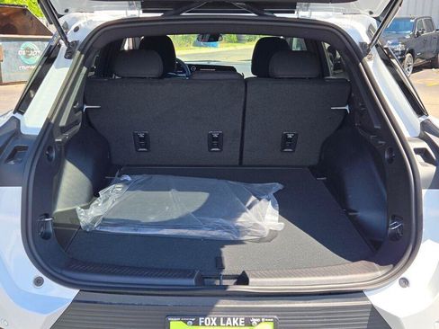 New 2026 Chevrolet Equinox EV LT FWD image 19