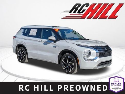 Used 2023 Mitsubishi Outlander SEL AWD/4WD image 1