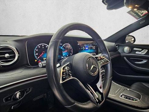 Used 2022 Mercedes-Benz E 350 4MATIC Sedan image 9
