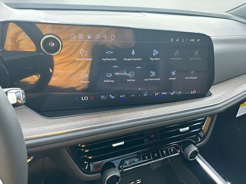 New 2026 Chevrolet Suburban High Country AWD/4WD image 24