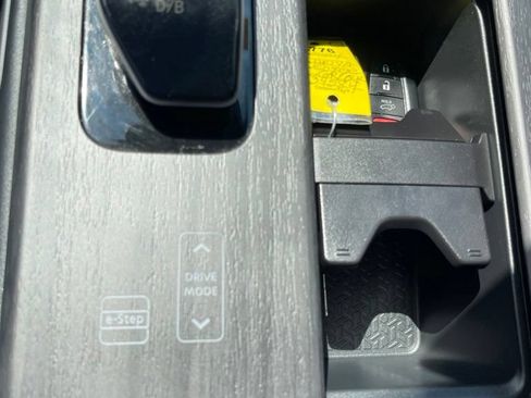 Certified 2024 Nissan Ariya FWD image 19