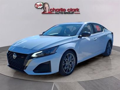 Used 2023 Nissan Altima 2.0 SR