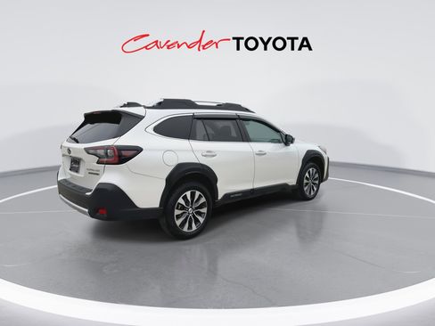 Used 2025 Subaru Outback Touring XT image 8