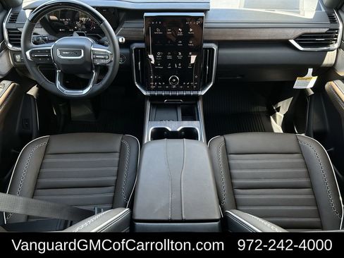 New 2026 GMC Acadia Denali Ultimate w/ LPO, Floor Liner Package AWD/4WD image 10