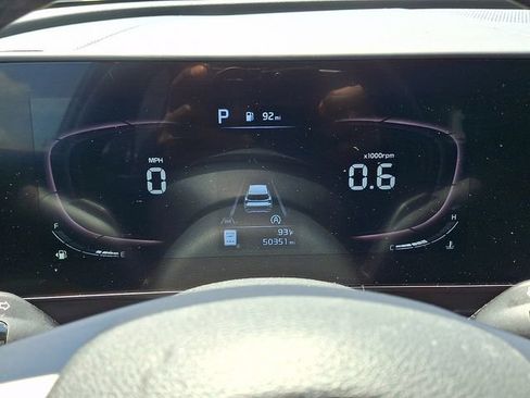 Used 2023 Kia Sportage EX AWD/4WD image 15