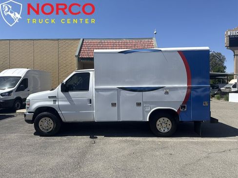 Used 2013 Ford E-350 and Econoline 350 Super Duty w/ Class I Trailer Tow Pkg RWD image 5