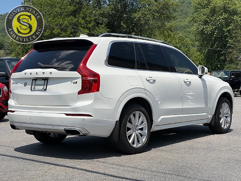Used 2017 Volvo XC90 T6 Momentum w/ Vision Package AWD/4WD image 6