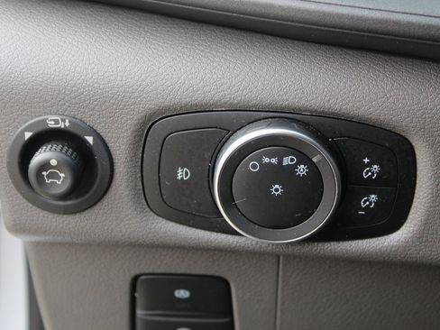 Used 2024 Ford Transit 350 XLT image 31