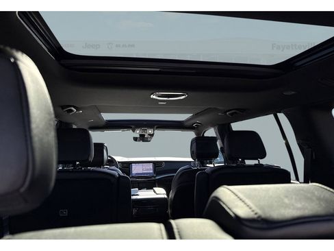 New 2026 Jeep Grand Wagoneer Limited AWD/4WD image 30
