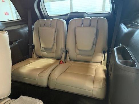 Used 2013 Ford Explorer XLT FWD image 29