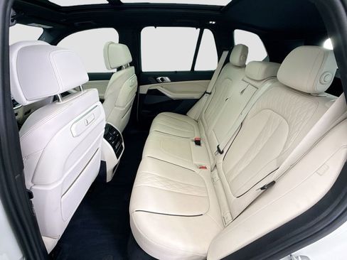 Used 2024 BMW X5 xDrive40i w/ Premium Package AWD/4WD image 20