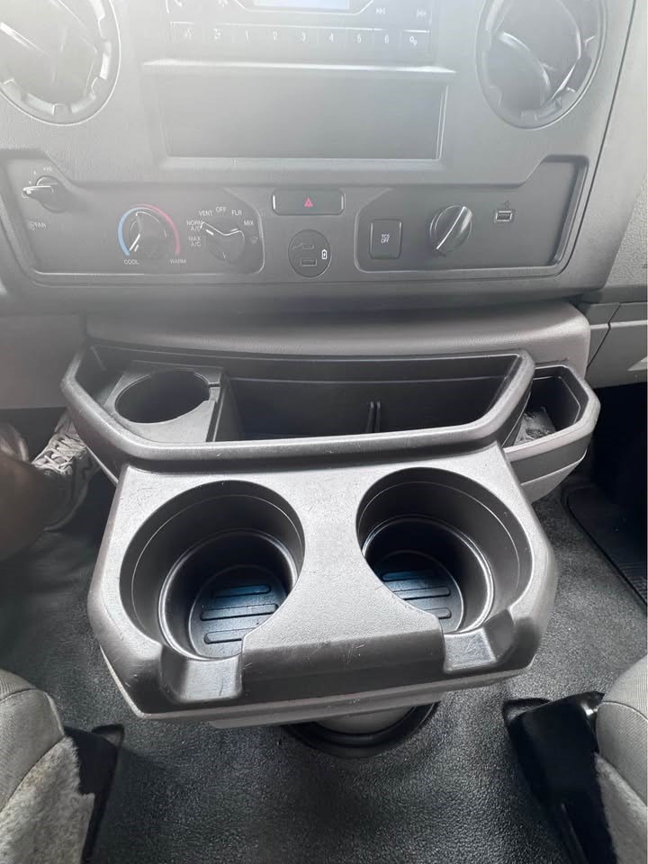 Used 2022 Ford E-350 and Econoline 350 Super Duty w/ Power Windows & Locks Group RWD image 32