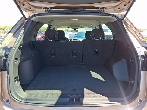 Used 2018 Chevrolet Equinox LS FWD image 29