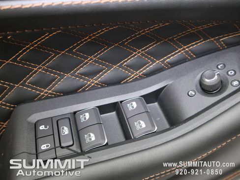 New 2026 Jeep Grand Cherokee Summit image 43