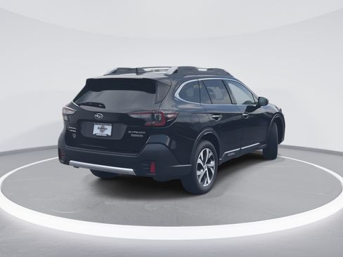Used 2021 Subaru Outback Touring AWD/4WD image 5
