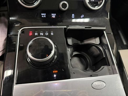 Used 2020 Land Rover Range Rover Velar R-Dynamic S image 29